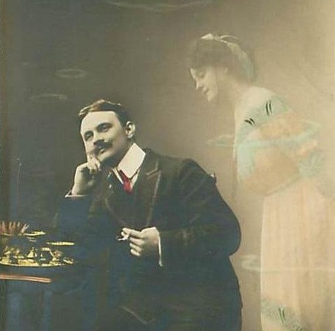 1470129109 869 47303 1470041335 241 25838 daydreaming gentleman