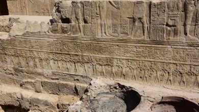 Photos Athrbis the sanctuary with a procession of gods 1